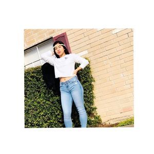 Meet your Posher, Kensy